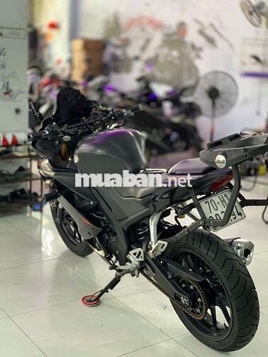 Yamaha R15 2019 màu Đen