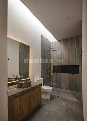 Biệt Thự KDC Trần Thái , Phước Kiển , DT: 10x20 . 3,5 lầu .NT cao cấp.
