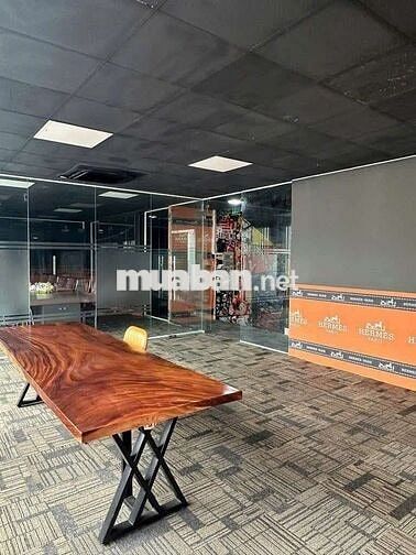 MẶT TIỀN NGANG 18M - 4 TẦNG GÀN CHỢ BẾN THÀNH