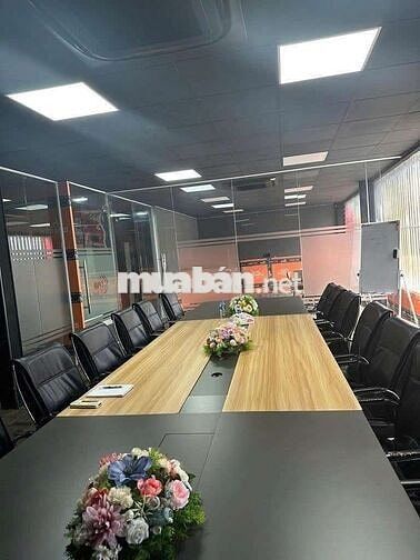 MẶT TIỀN NGANG 18M - 4 TẦNG GÀN CHỢ BẾN THÀNH