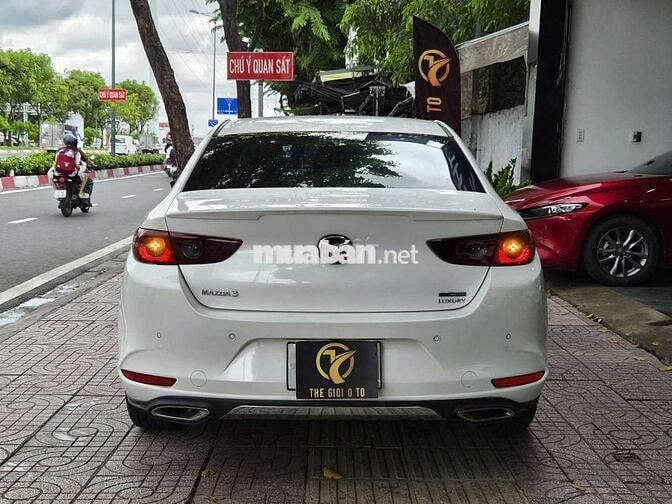 Mazda 3  Luxury 2023 Trắng 24.000 km