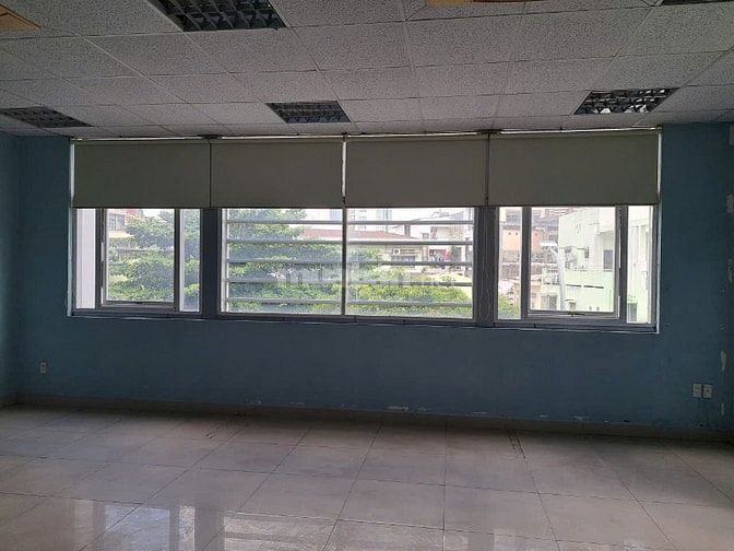 Cho thuê văn phòng đường Lê Thị Riêng, Phường Bến Thành, 40m2 giá 18tr