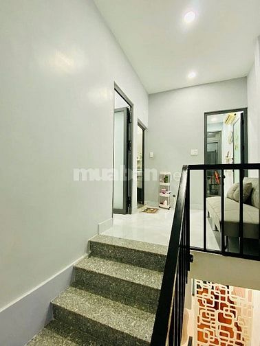 CHÚ NĂM CHUYỂN NHÀ VỀ QUÊ BÁN GẤP CĂN TRẦN QUANG DIỆU, QUẬN 3, SỔ SẴN