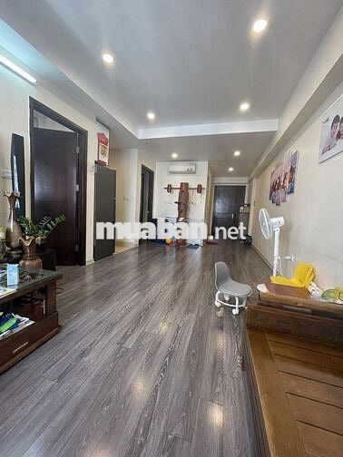 Bán nhà 2PN 67,4m toà B2 Full nội thất