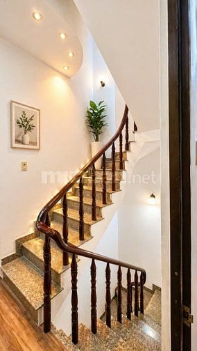 CHO THUÊ NHÀ HẺM 3M (BG) N.K.K.NGHĨA, P VÕ THỊ SÁU, Q.3 16TR