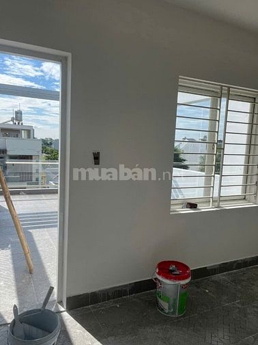 Cho thuê nhà 3 tầng , đường 16m . H- Đông Nam 