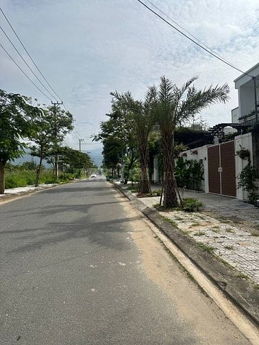 Bán đất BT Trần Sâm, 180m2 gần biển và KS Golden Bay, Sơn Trà 15 tỷ