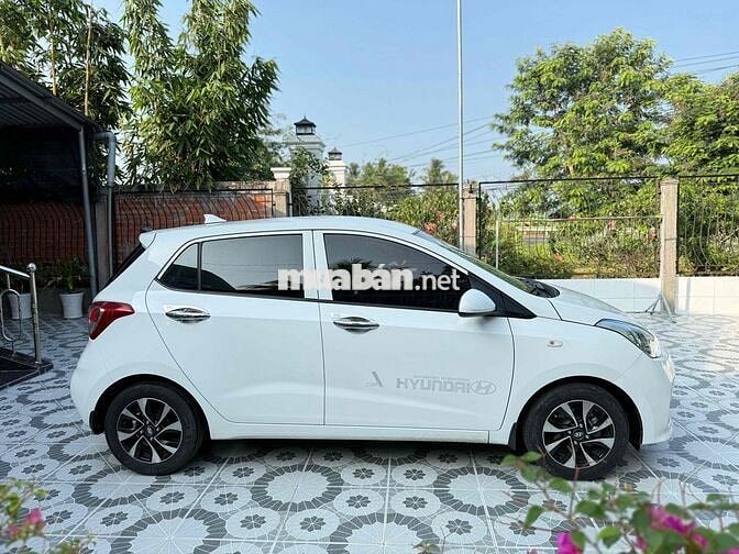 Hyundai i10 2021 Số sàn 29.000km Trắng