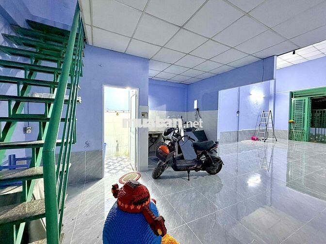 cho thuê nhà nguyên căn 80m2 hẻm oto cách chợ 100m - nhà nở hậu