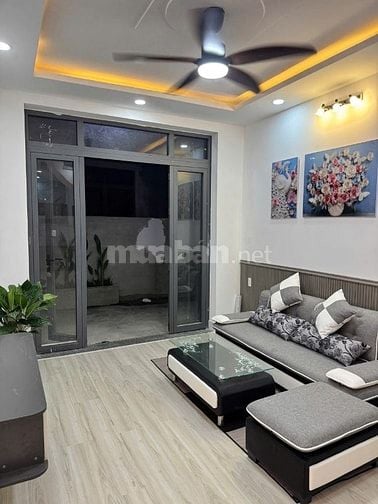 Bán nhà riêng Hóc Môn 2 phòng ngủ  4x10 315tr
