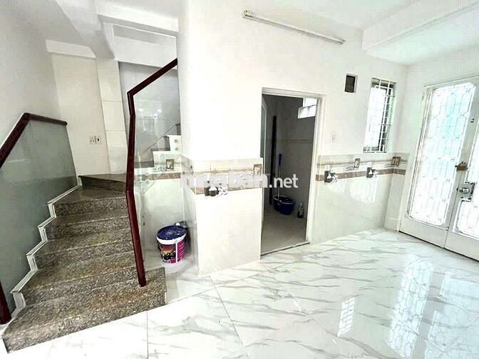 8 X 10M CĂN GÓC 3 MẶT HẺM NGUYỄN VĂN LUÔNG 