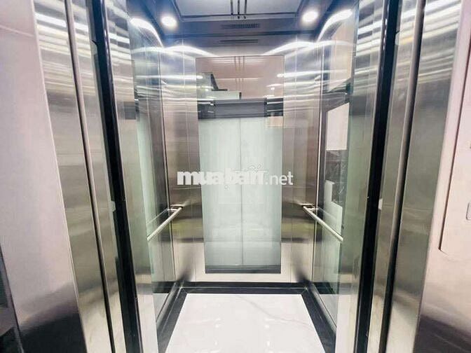 nhà mới xây 10pn 10wc mặt tiền Lê minh xuân, p7. thang máy