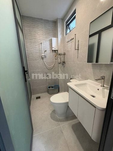 Bán nhà MT Lê Hồng Phong Q.5 - 48m2 - 2 tầng chỉ 8 tỷ