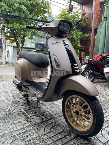 Cần bán xe máy vespa sprint 2023