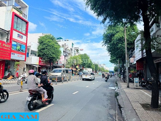 BÁN TOÀ NHÀ VĂN PHÒNG MẶT TIỀN : 295 TRƯỜNG CHINH - P. 14 - Q.TÂN BÌNH