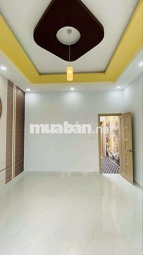Bán nhà-4m x 10m , 2 Tầng BTCT, 3 phòng ngủ rộng-Nhĩn 4 Tỷ - Bình Tân