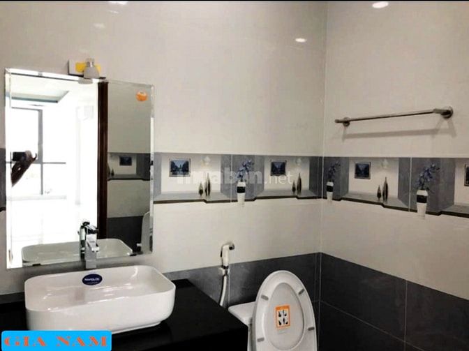 BÁN TOÀ NHÀ VĂN PHÒNG MẶT TIỀN : 295 TRƯỜNG CHINH - P. 14 - Q.TÂN BÌNH