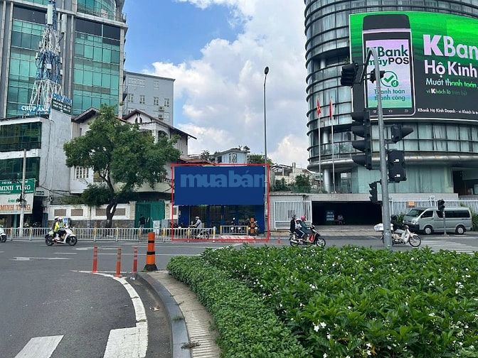 CHO THUÊ NHÀ MẶT TIỀN 6.3x15m (94.5m2) GÓC NGÃ TƯ