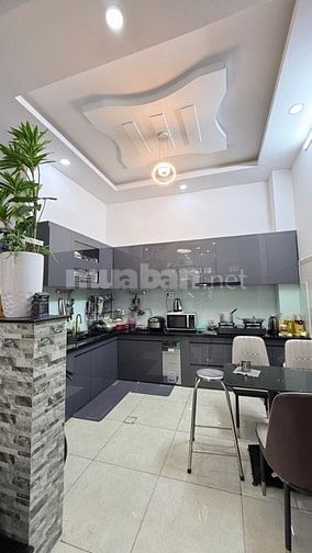 BÁN NHÀ HẺM XE HƠI NGANG 5M.CHỦ ĐANG NGỘPNHÀ ĐẸP XE HƠI Q12 - NGANG 5M