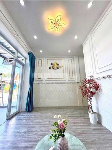 bán gấp căn nhà 101m2 ở Tân Thông Hội - Củ Chi giá 700 triệu. sổ riêng