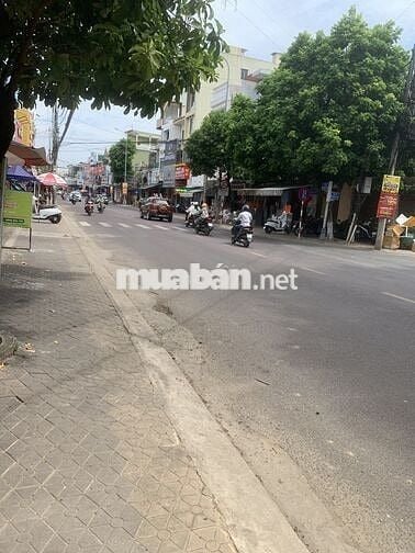 Bán nhà MT đường Quang Trung, p.Nghĩa Lộ, Quảng Ngãi