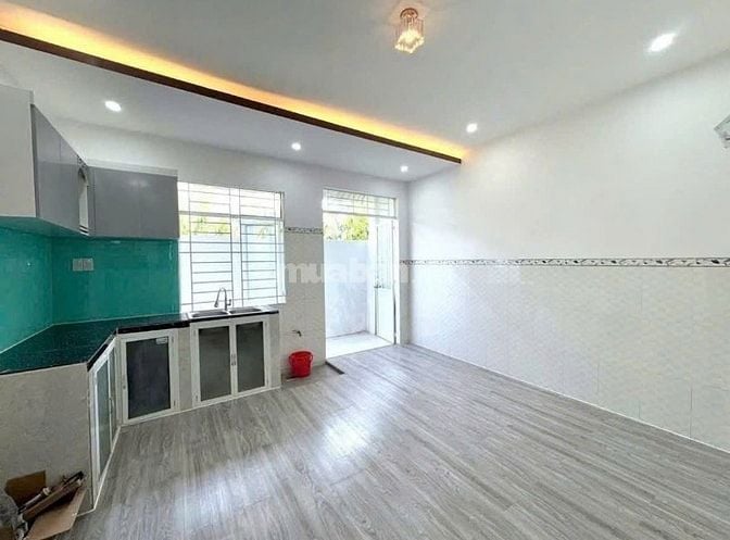 bán gấp căn nhà 101m2 ở Tân Thông Hội - Củ Chi giá 700 triệu. sổ riêng