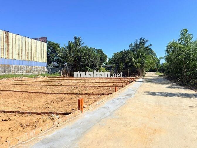 2 LÔ LIỀN KỀ 200M - SÁT ĐƯỜNG NHỰA DT609B - GIÁ CHỈ 8xx triệu