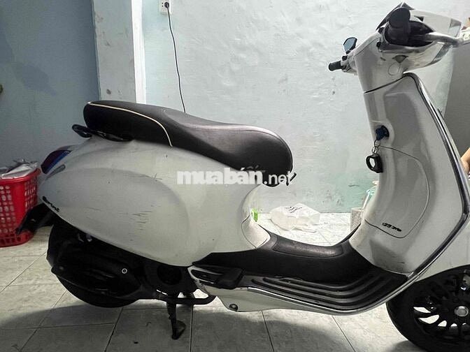 Piaggio Vespa Sprint Trắng