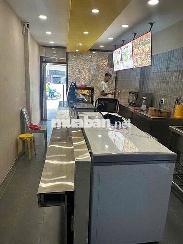 Ngay Ngã 4 ! MặT Tiền Đinh Bộ Lĩnh 200m2 Ngay Đèn Xanh Đỏ Nguyễn Xí 
