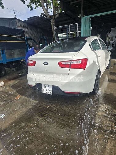 Kia Rio 2016 Trắng Số sàn