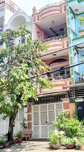 Cần bán nhà mặt tiền đường CN 11