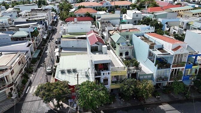 Nhà Đẹp 3 lầu đường Trần Nguyên Đán