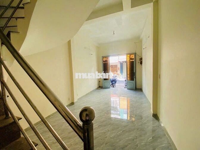 Hẻm Xe Hơi Trải Nhựa 6M Cao Thắng. (3.1m x 10m). 3 Tầng. Giá 7.9 Tỷ TL
