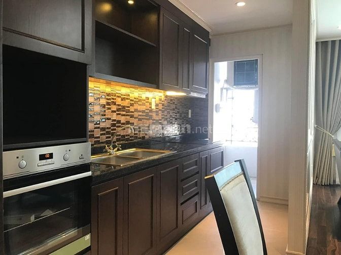 Leman Luxury, 20 Trương Định, P. Võ Thị Sáu, Q.3 - 2pn 2wc
