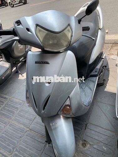 Honda SCR màu Bạc