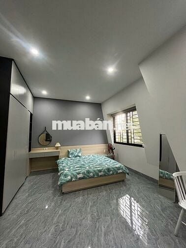 Cho thuê căn Studio Manor Crown trống phòng tầng 4 (thang bộ)