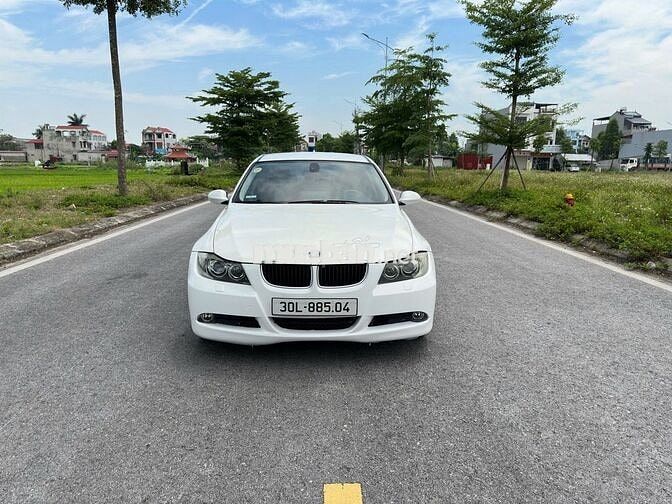 BMW 320i 2007 Trắng 20 vạn km