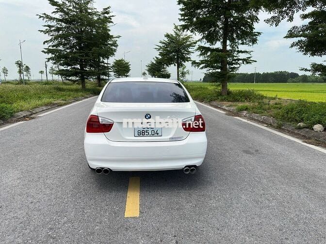 BMW 320i 2007 Trắng 20 vạn km