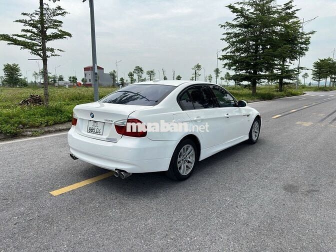 BMW 320i 2007 Trắng 20 vạn km