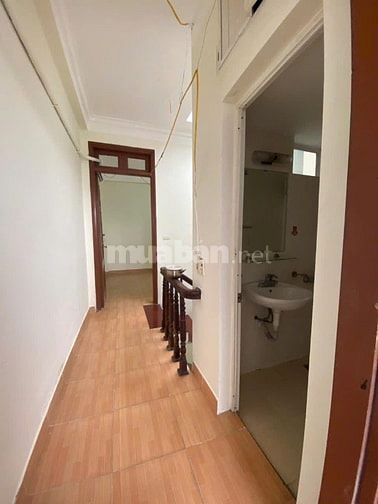 Cho thuê nhà ngõ 198 Vĩnh Hưng - Đông Thiên - ô tô tải đỗ cửa