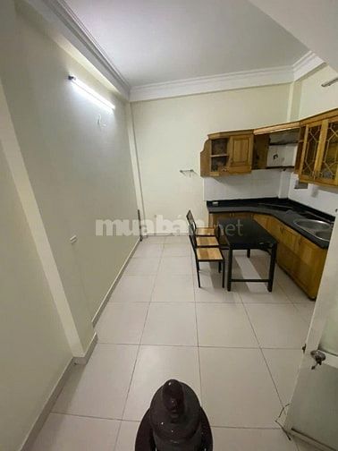Cho thuê nhà ngõ 198 Vĩnh Hưng - Đông Thiên - ô tô tải đỗ cửa