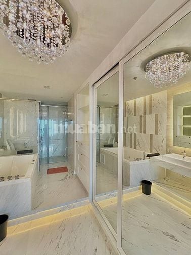Chính chủ cho thuê căn hộ Vincom Đồng Khởi Q.1- Tầng 25 view nhà thờ