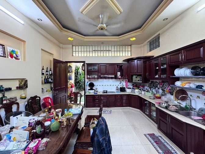 MẶT TIỀN LŨY BÁN BÍCH KHU VỰC KINH DOANH SẦM UẤT