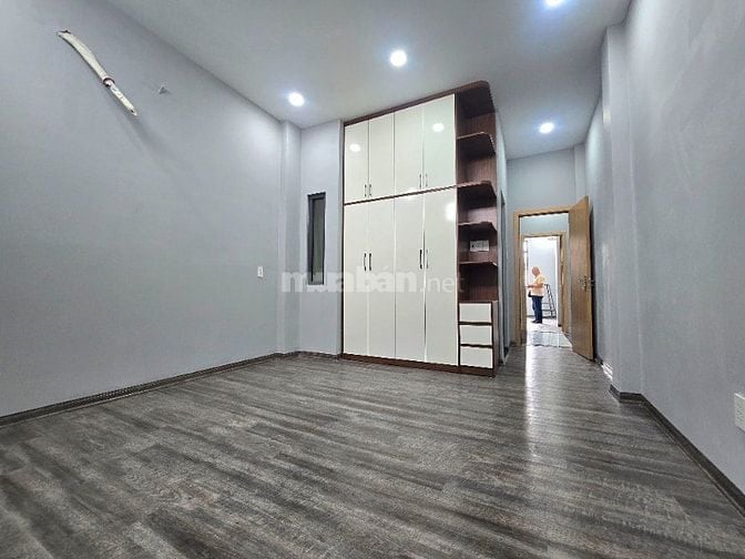 Nhỉnh 8 TỶ- siêu Phẩm 3 Lầu  MỚI KENG Lê Ngã kế bên Tân Bình. 