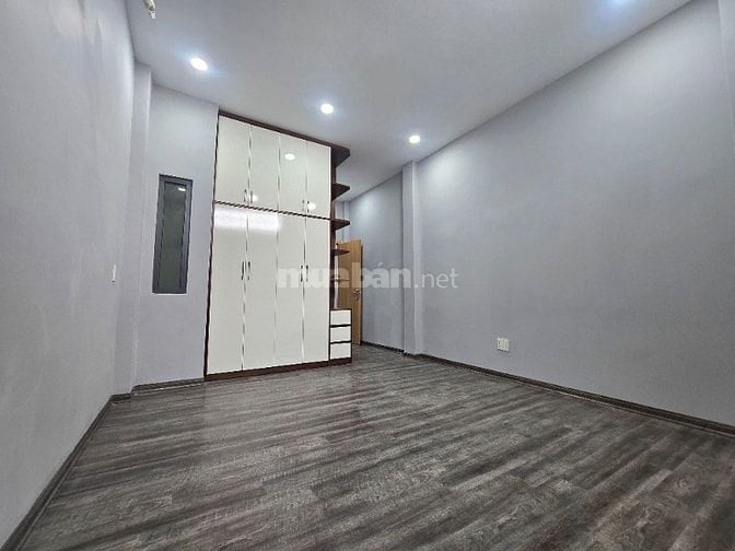 Nhỉnh 8 TỶ- siêu Phẩm 3 Lầu  MỚI KENG Lê Ngã kế bên Tân Bình. 