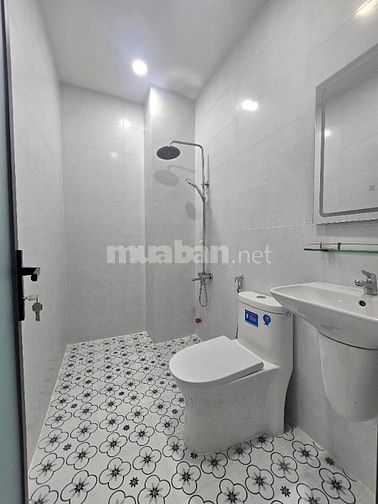 Nhỉnh 8 TỶ- siêu Phẩm 3 Lầu  MỚI KENG Lê Ngã kế bên Tân Bình. 