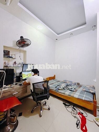 ĐOÀN VĂN BƠ Q4- HẺM 4m- 38m2- 4 TẦNG- CHỈ 5 TỶ NHỈNH
