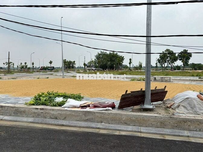 CẦN BÁN 60M ĐỐI DIỆN ĐA MỤC TIÊU THƯ LÂM VIEW CÔNG VIÊN, HỒ ĐIỀU HÒA