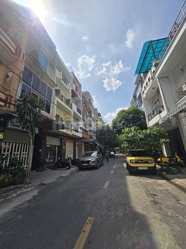 nhỉnh 8 TỶ- đường NB 12m Khuông Việt- Tân Phú. DT 4x12- đúc 4 Tấm
