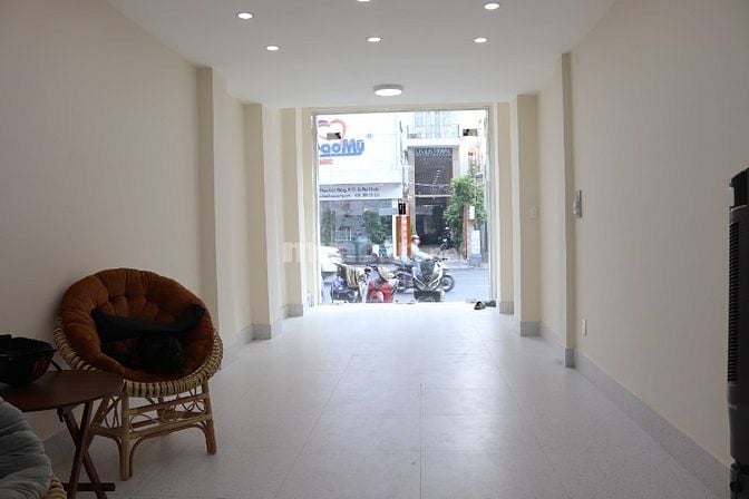 Bán Nhà đẹp- Mặt tiền Phan Đình Phùng, P. Cầu Kiệu, TPHCM
